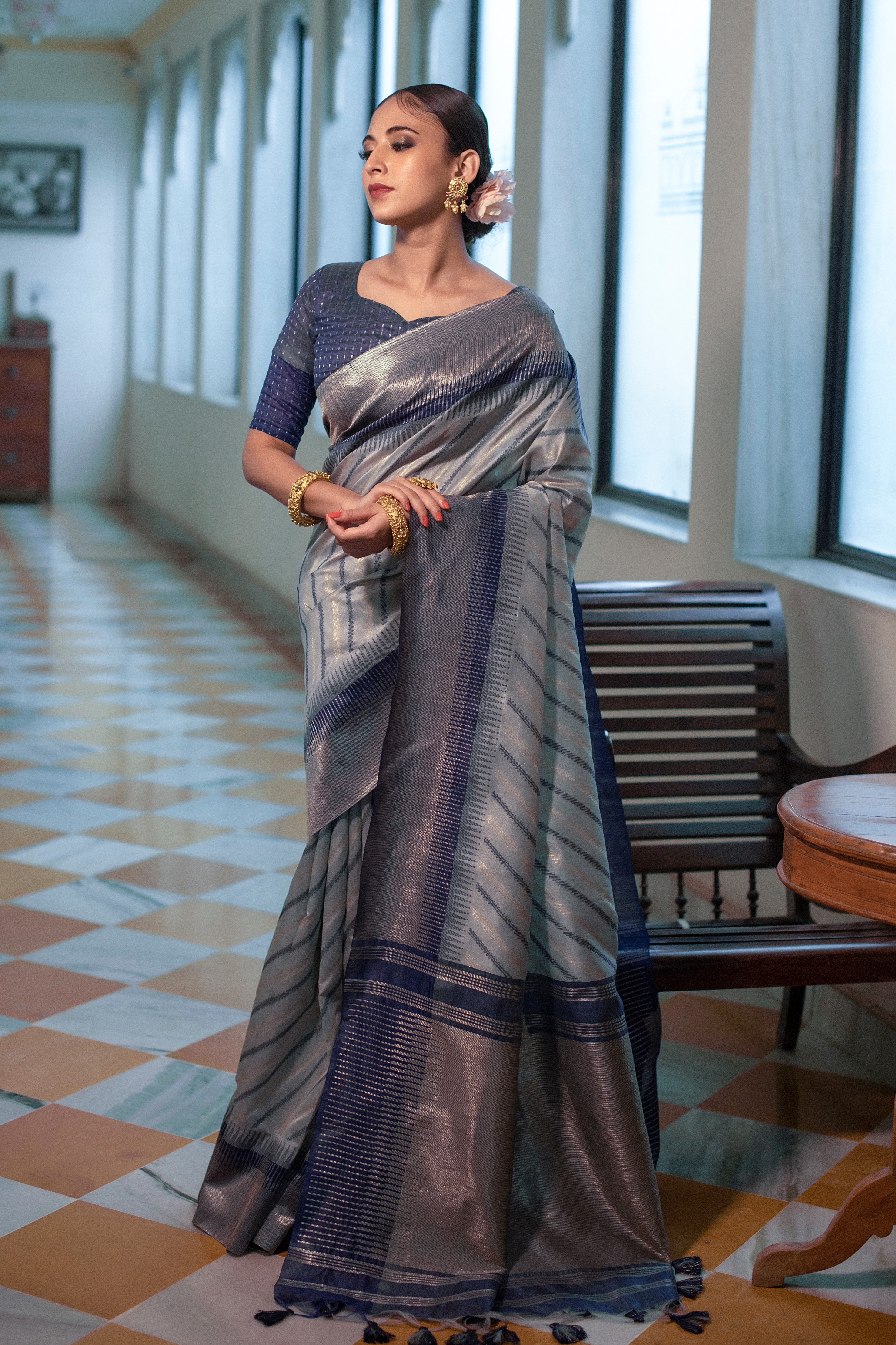 Elegant Grey South Silk Saree with Wevon Ikkat Pallu
