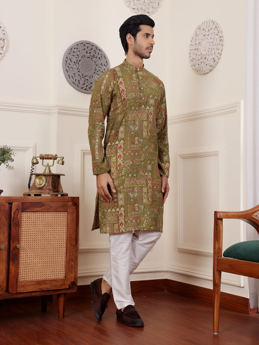 Men's Green Ethnic Printed Kurta with White Pajama