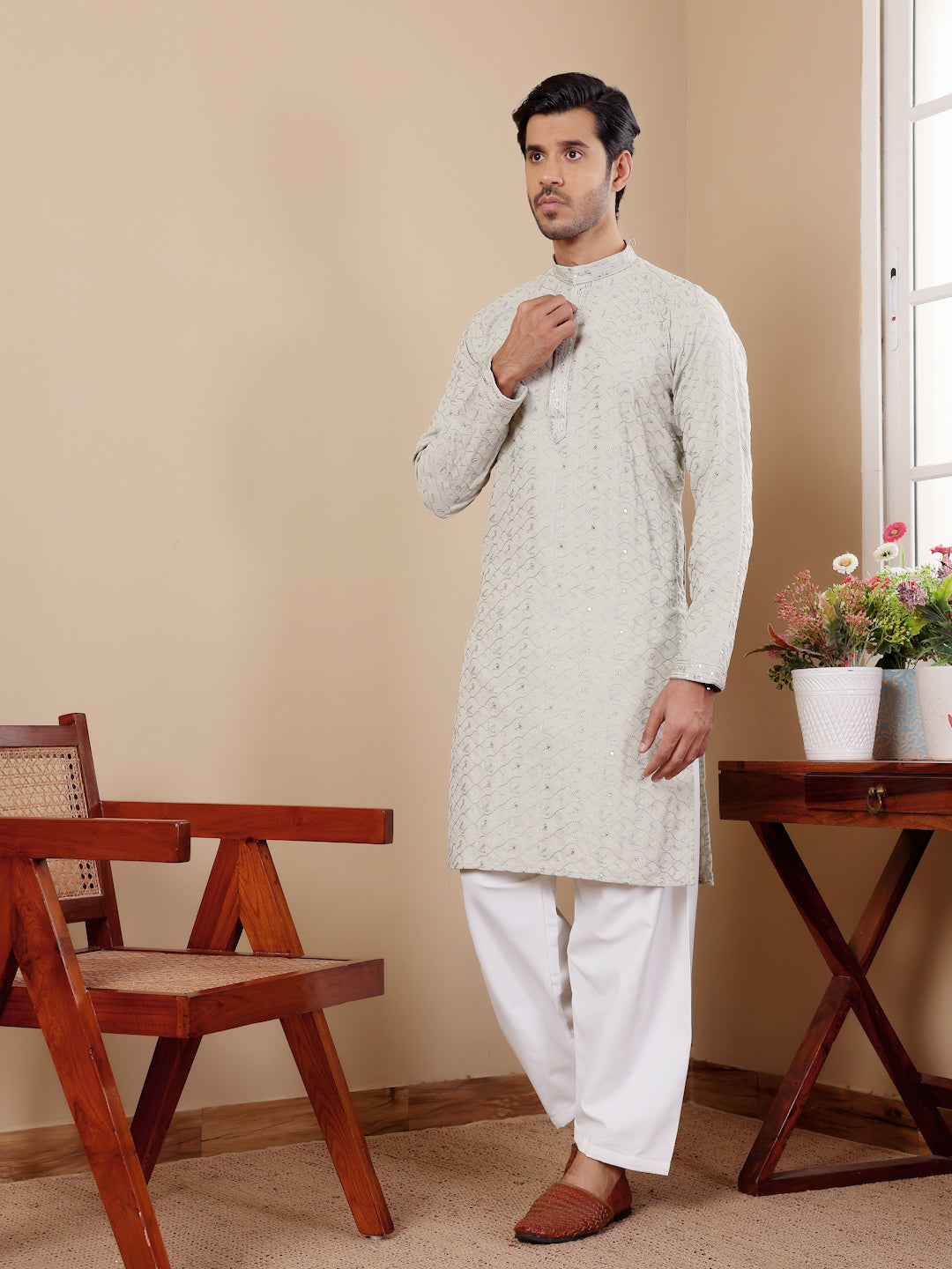 Pestel Green Linen Kurta Set with Embroidery Work