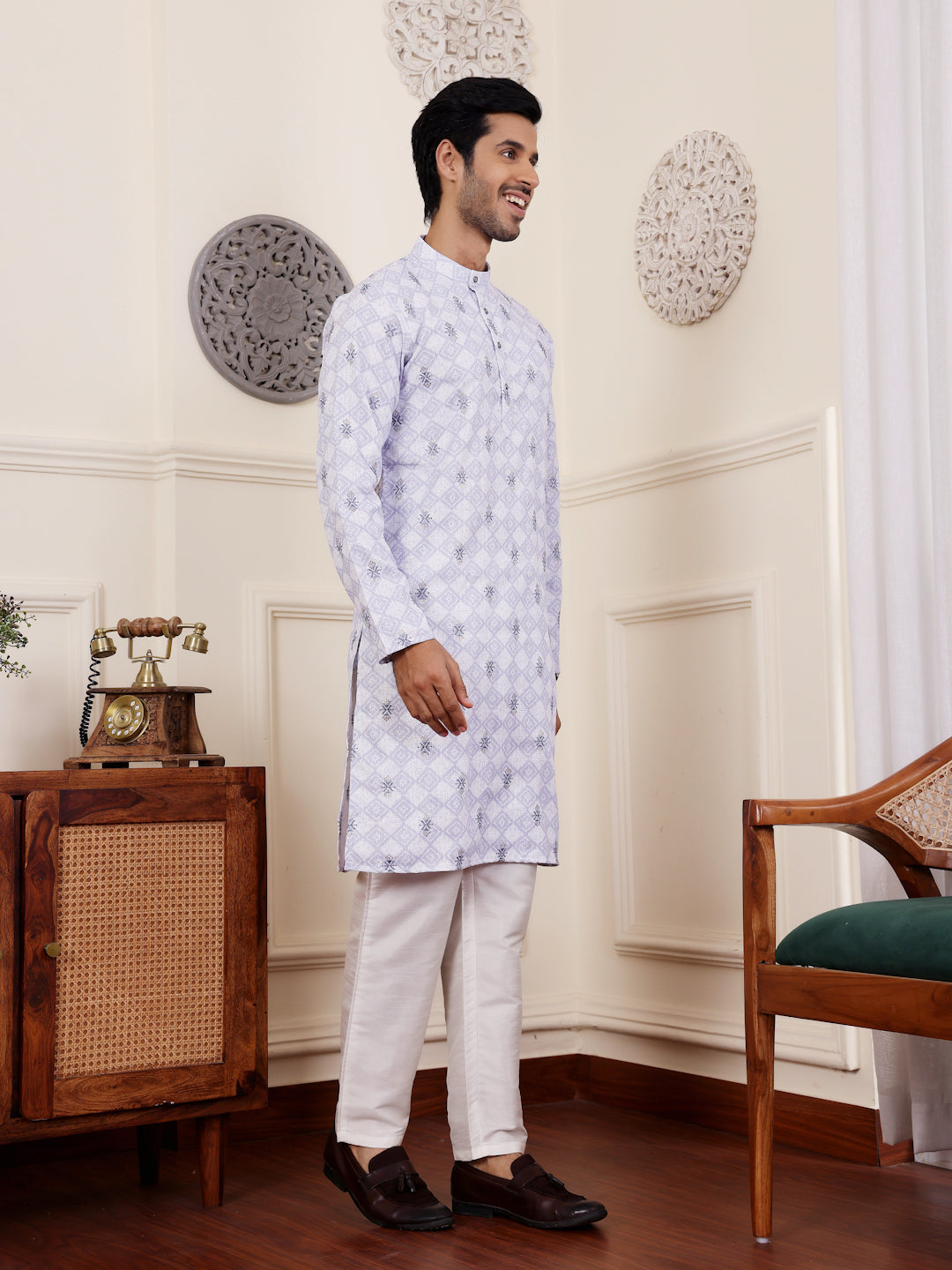 Light Purple Linen Kurta Set with Embroidery Work